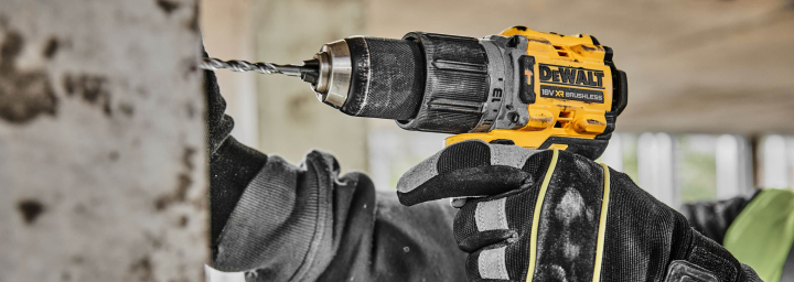 Professional cordless drill