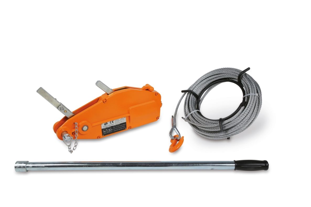 Beta 081480032 8148 3.2x20M Hand winch, housing aluminum/ operating handle, rope, hook 