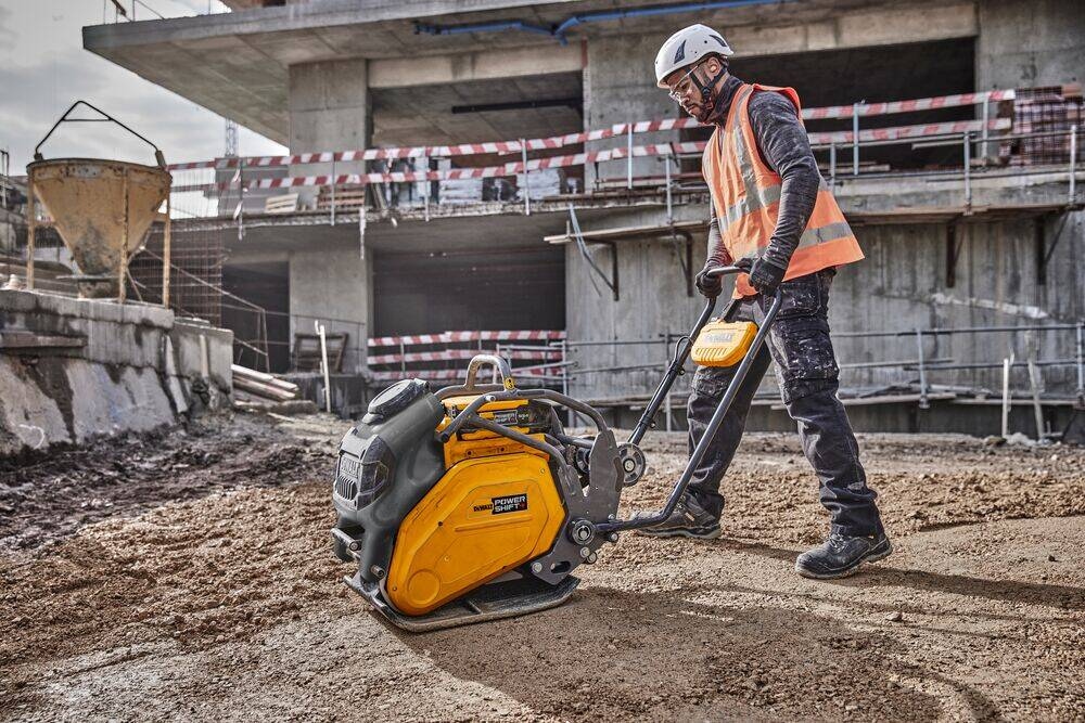 DeWalt DCPS7154N-XJ Powershift Vibratory Plate 15 kN excl