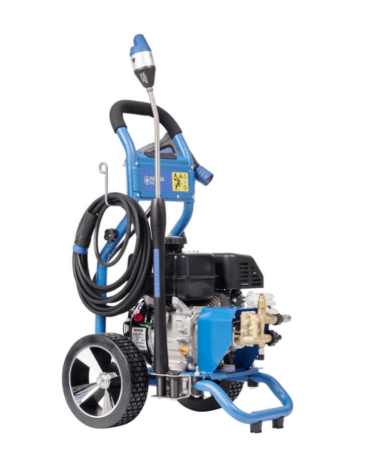 Nilfisk 106404532 MC 2C-160/740 PET Cold water high pressure cleaner 160 Bar Gasoline
