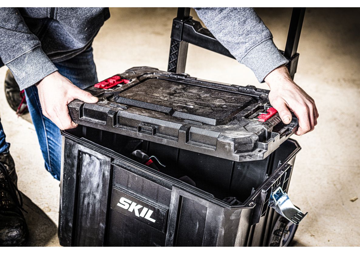 SKIL 2610S01671 Loose stackable tool case set with trolley