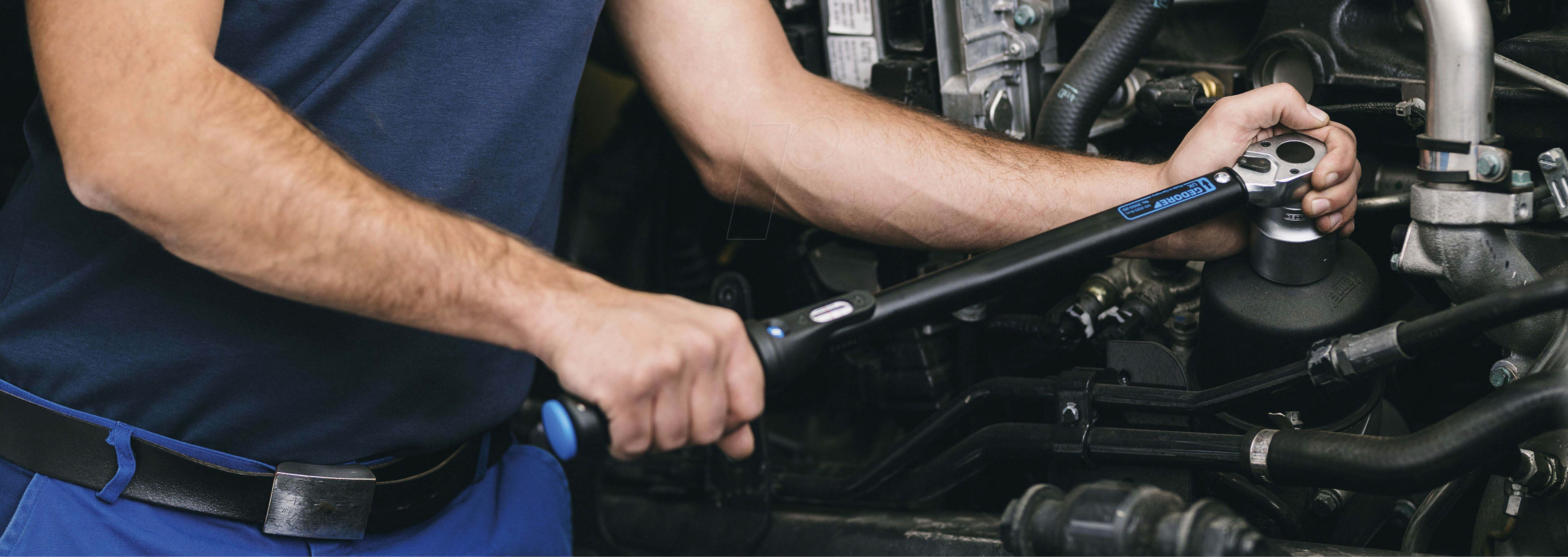 Torque wrenches
